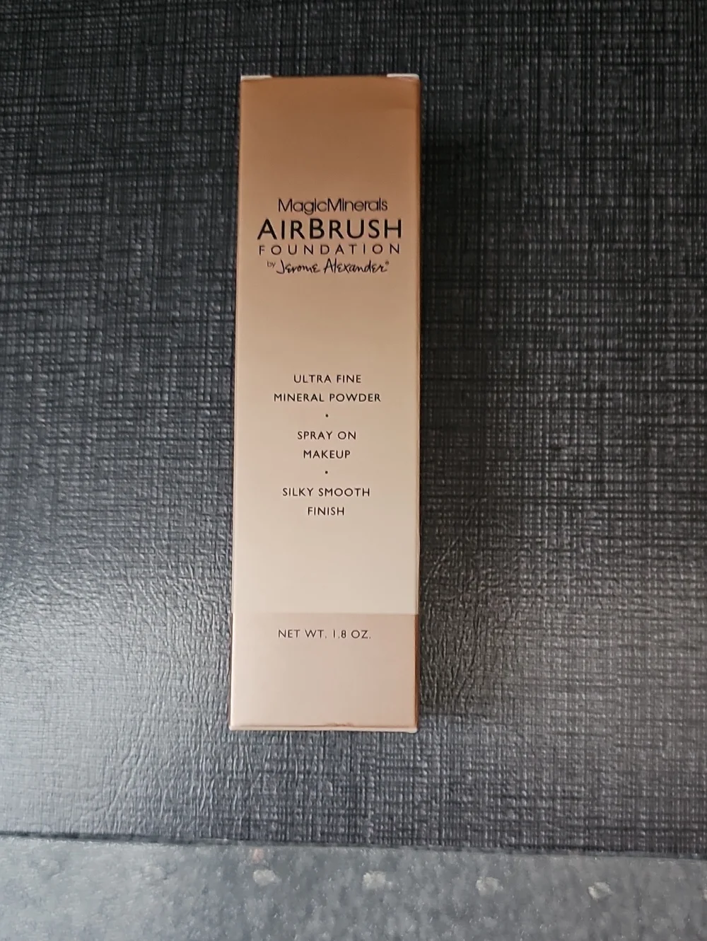 MAGIC MINERALS Airbrush Foundation Spray-On Mineral Powder - BRIGHT LIGHT B102